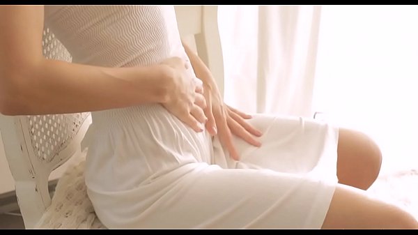 Nice looking amateur babe enjoys oral-sex games gives a great blow