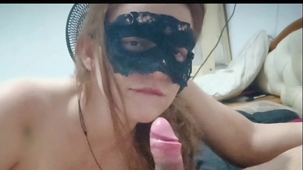 Hot Brazilian gives a wonderful blowjob, wet blowjob and deep throat! AMATEUR BLOWJOB - HOMEMADE BLOWJOB - HOMEMADE ORAL SEX
