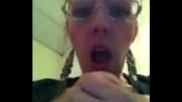 Teen amateur enjoys herself Video